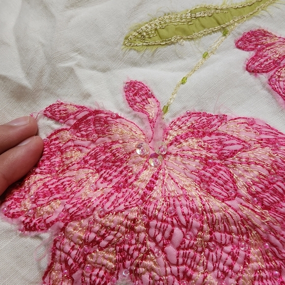 Vintage White A-Line Skirt with Pink Floral Embroidery - Picture 3 of 8